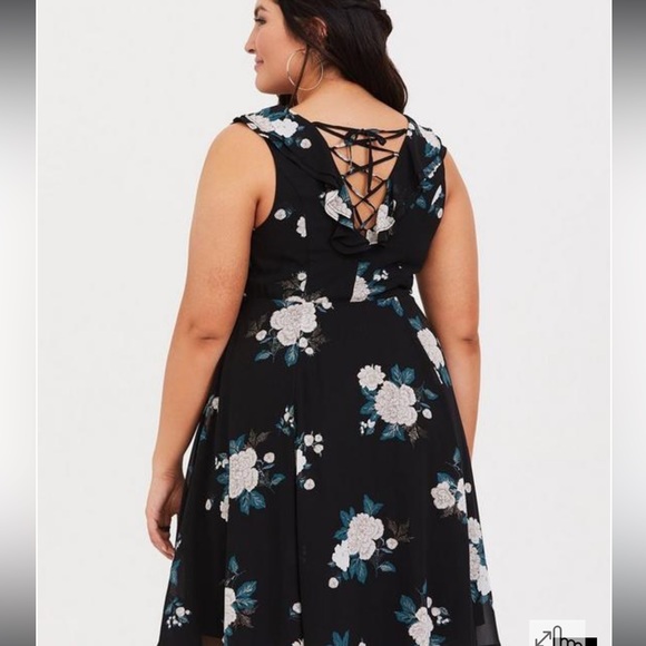 Torrid Floral Skater Dress - Picture 10 of 11